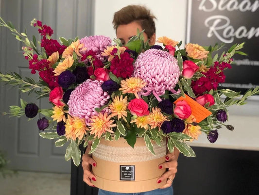 Find The Perfect Wedding Anniversary Flowers For Your Wife