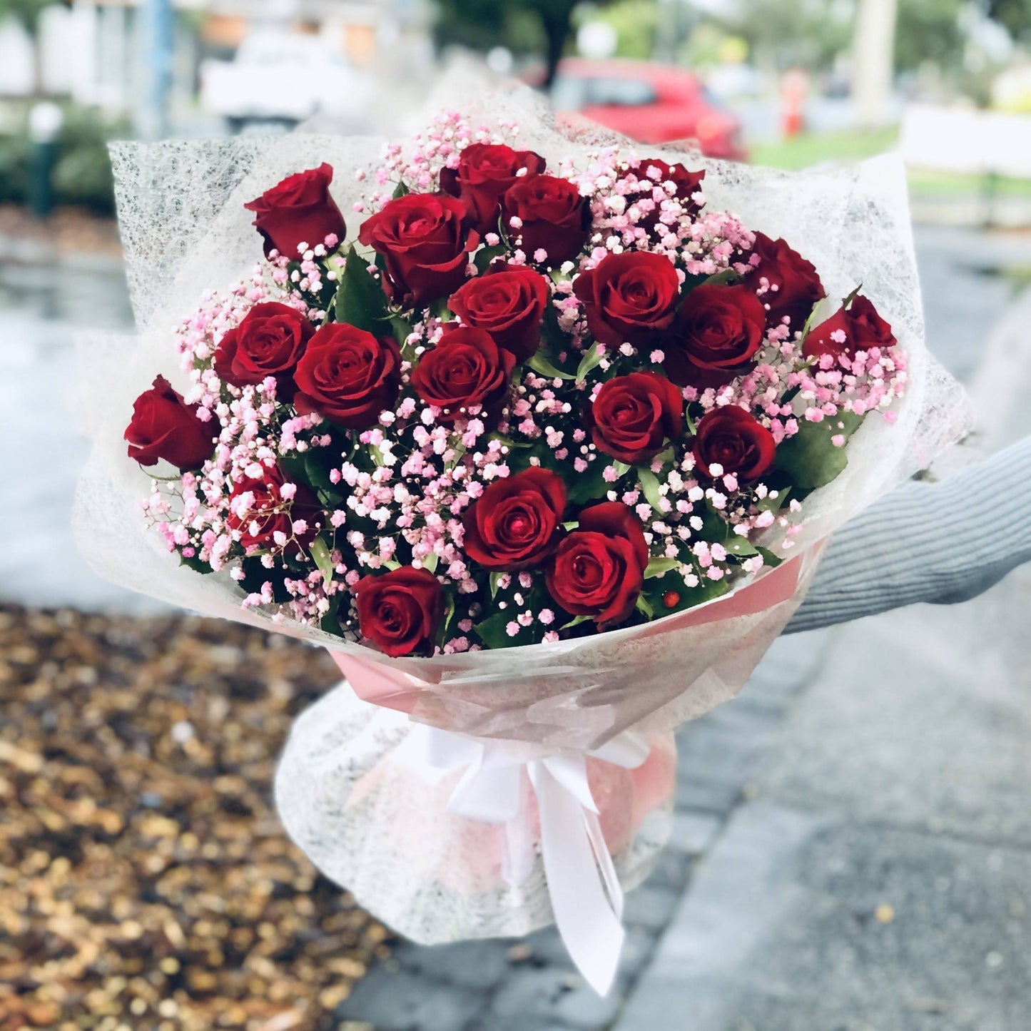 Same Day Flower Delivery - Pink Baby’s breath & Roses - Naz Flowers and Gifts