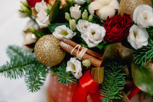 Christmas Cheer in a Bouquet: Same-Day Flower Delivery for the Holidays