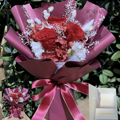 Preserved bouquet gift boxed